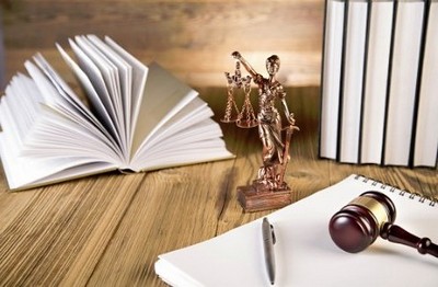 Помощь в заключении, изменении и расторжении договоров