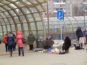 За торговлю у метро будут штрафовать на 50 тысяч рублей